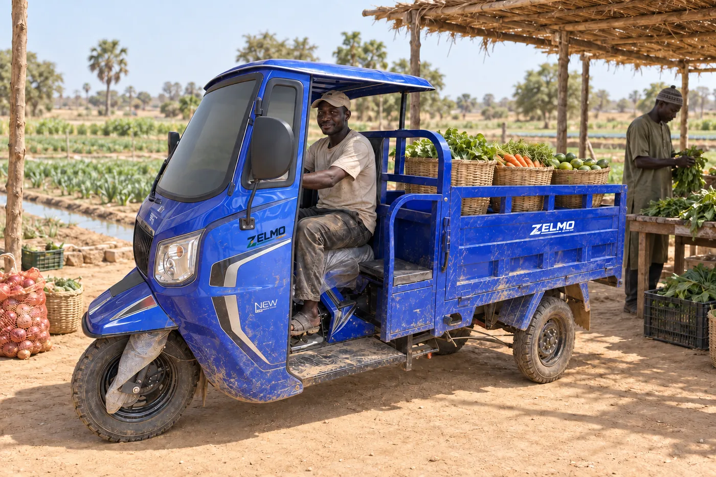 ZELMO carrocería con techo azul vista de tres cuartos delantera · Productos agrícolas