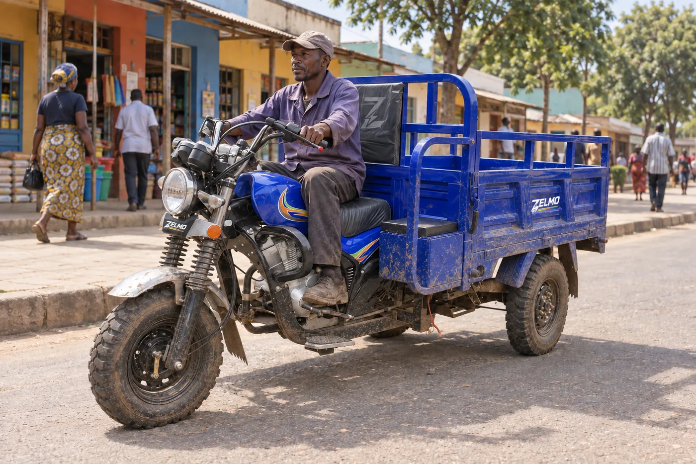 ZELMO carrocería multiuso azul vista de tres cuartos delantera · Calles de la ciudad